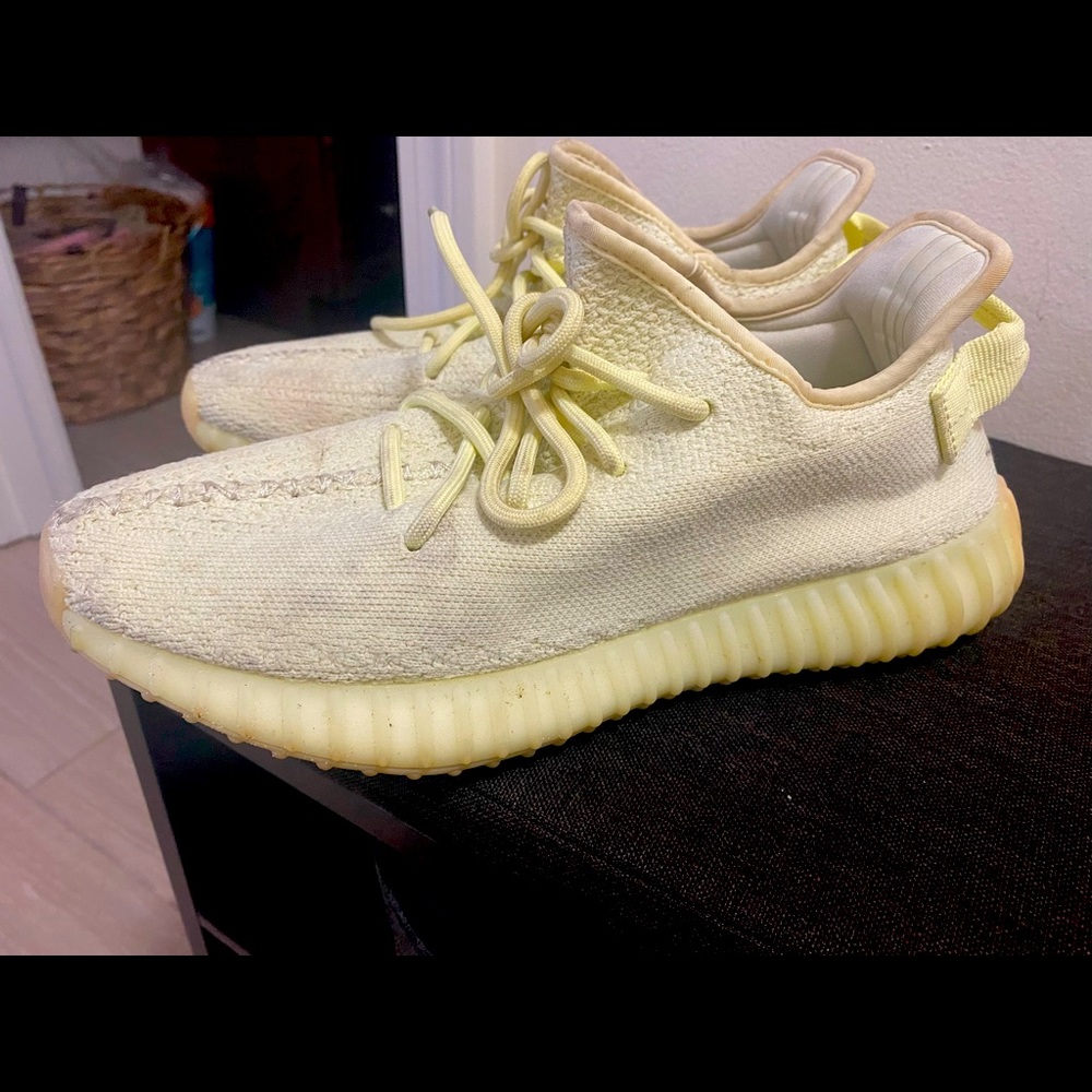 Yeezy women 10 men 8